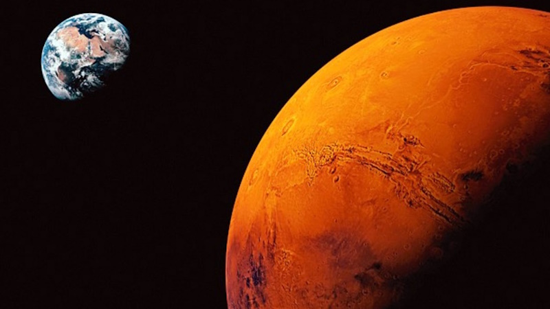 Марс и Земля